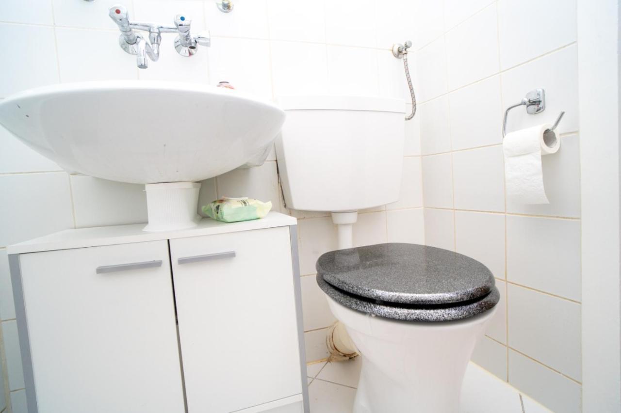 Next To City Center Cozy Apartment Вена Экстерьер фото